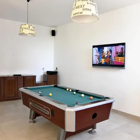 Noemi2 By Interhome Apartamento