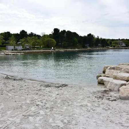 Apartamento Noemi2 By Interhome Poreč